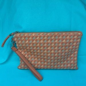 Shiraleah Chicago Clutch